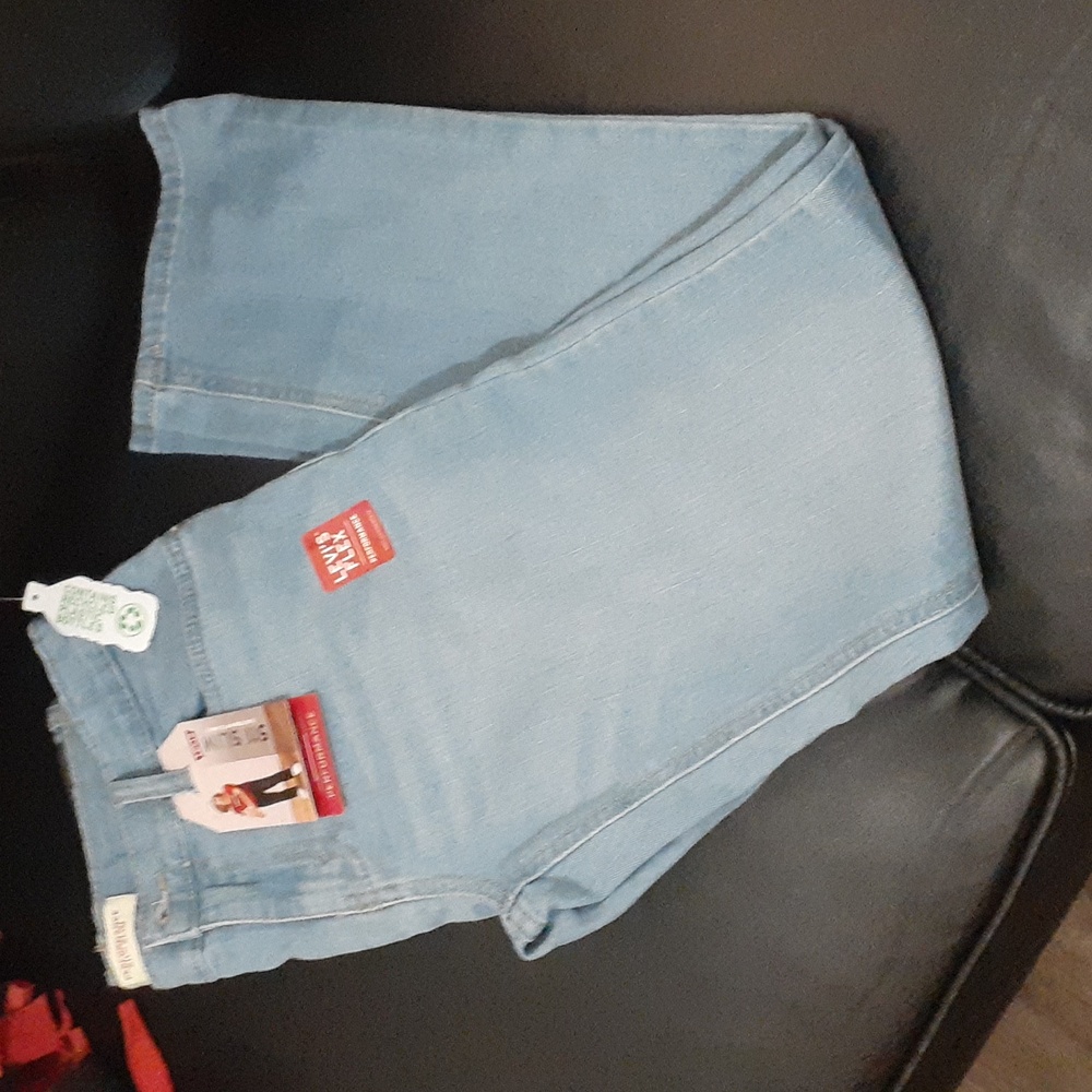 New!LEVI'S 29x31 slim performance jeans